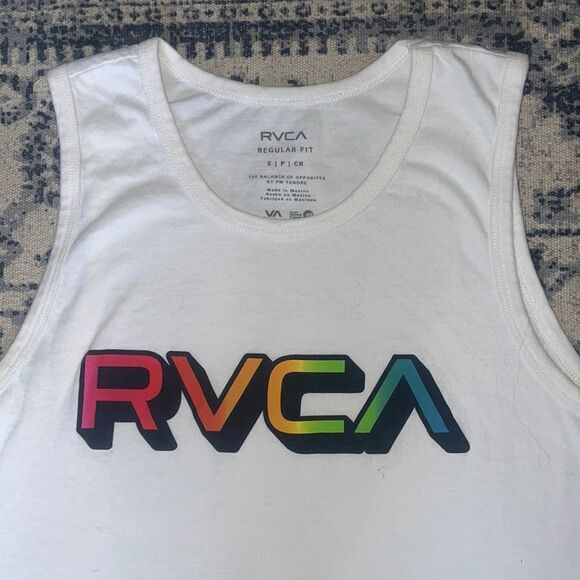 RVCA white Athletic Tank Top Vintage Style Sleevel - Picture 4 of 6